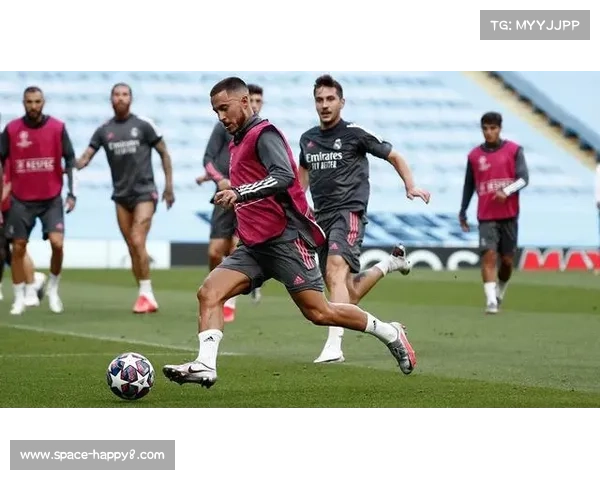 里昂主场火力全开 关键战稳定输出展现强队底蕴